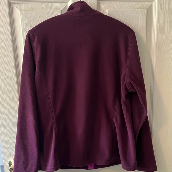 Eddie Bauer Women’s  Burgundy Fleece Jacket - Picture 5 of 6